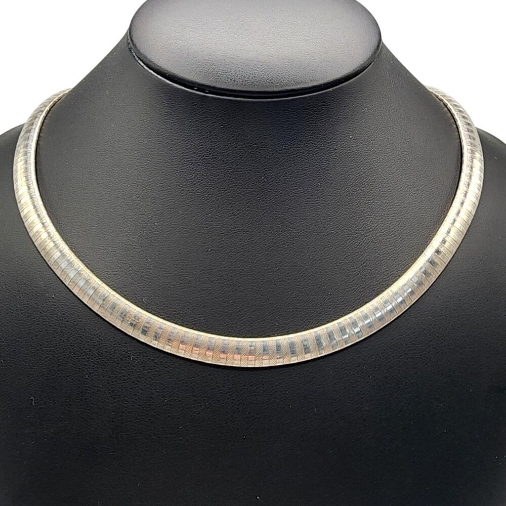 Sterling Omega Chain Necklace Textured 19in 7.75mm 38.9g Mesh Backed Milor Italy